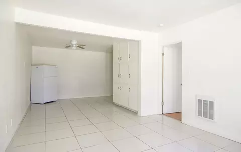 2850 Pioneer Dr, Redding, CA 96001