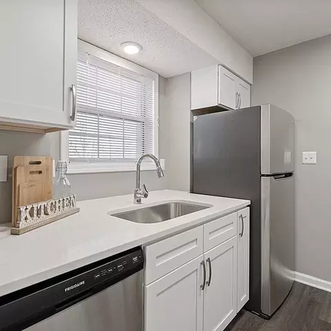 3401 Biscayne Dr, Charlotte, NC 28205 photo 9