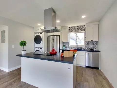 3720 Fruitvale Ave, Oakland, CA 94602