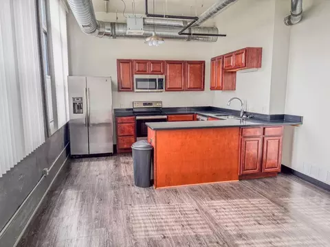 23 N Summit St, Toledo, OH 43604