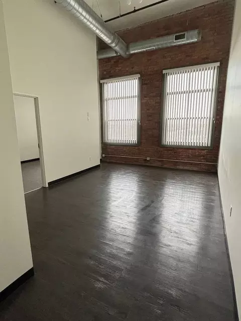 23 N Summit St, Toledo, OH 43604