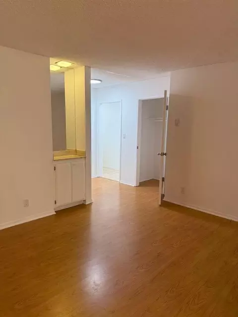 816 Westmount Dr, West Hollywood, CA 90069