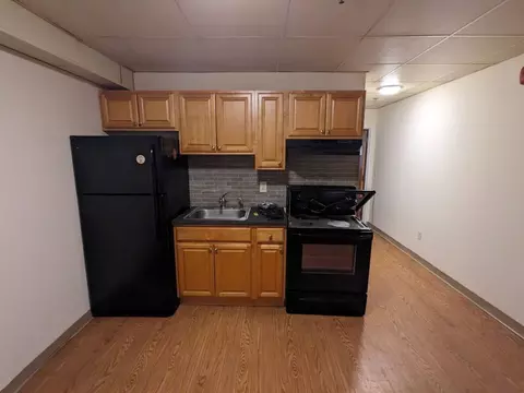 15 W Main St, Ansonia, CT 06401
