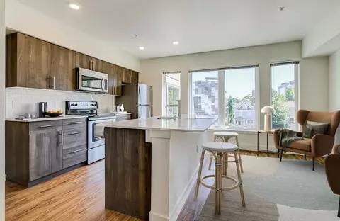 1430 Summit Ave, Seattle, WA 98122