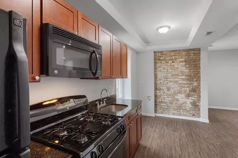7722 N Ashland Ave, Chicago, IL 60626