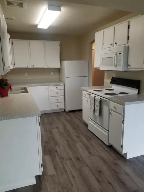 2405 N Cherry St, Spokane Valley, WA 99216