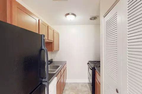 5660 Kingsbury Ave, Saint Louis, MO 63112