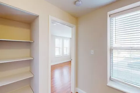 5660 Kingsbury Ave, Saint Louis, MO 63112