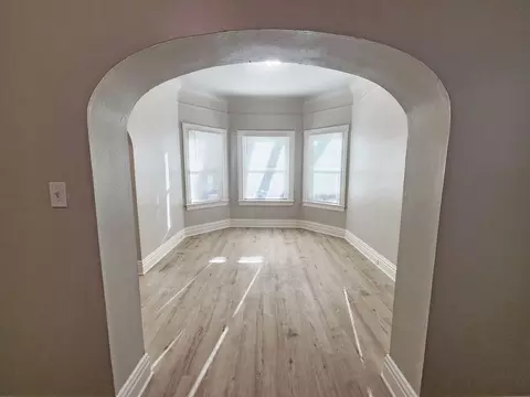 811 V St, Sacramento, CA 95818
