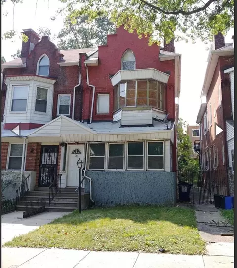28 N 50th St, Philadelphia, PA 19139