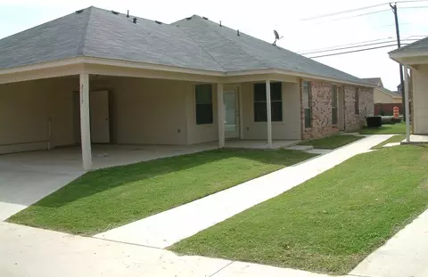 2113 Ragland Rd, Mansfield, TX 76063