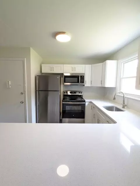 136 Jersey St, Waterbury, CT 06706