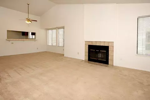 8200 Kroll Way, Bakersfield, CA 93311 photo 9