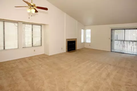 8200 Kroll Way, Bakersfield, CA 93311 photo 3