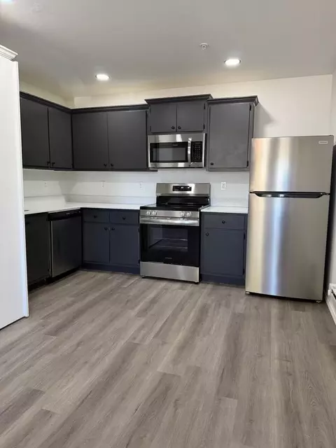 2040 E Memorial Rd, Edmond, OK 73013