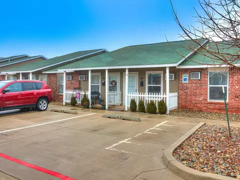 2040 E Memorial Rd, Edmond, OK 73013