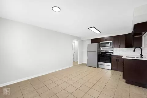 6921 S Cornell Ave, Chicago, IL 60649