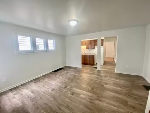 419 Washtenaw Rd, Ypsilanti, MI 48197