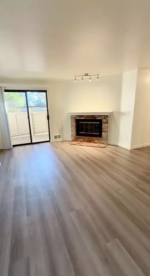 13341 15th Ave NE, Seattle, WA 98125
