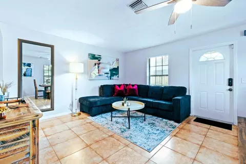 9130 E Highland Pines Blvd, Palm Beach Gardens, FL 33418