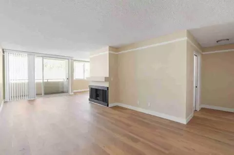 950 4th St, Santa Monica, CA 90403