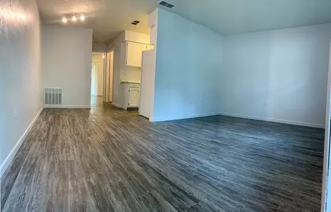 1213 NW 39th Ave, Gainesville, FL 32609