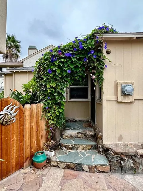 4561 Altadena Ave, San Diego, CA 92115