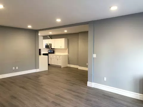 402 N Robertson Blvd, Los Angeles, CA 90048