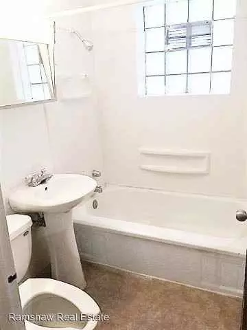 1010 S 1st St, Champaign, IL 61820 photo 3