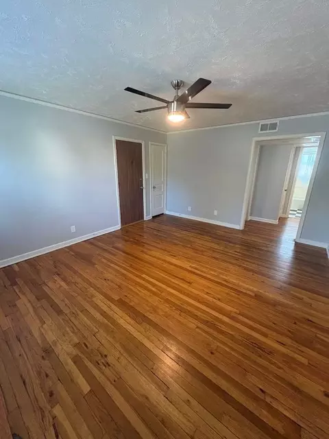 317 N 31st Ave, Omaha, NE 68131