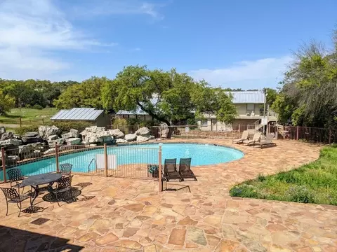 400 Green Leaf, Horseshoe Bay, TX 78657