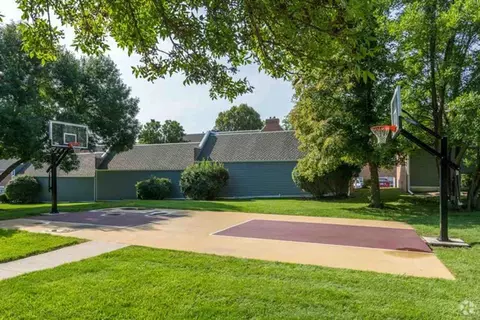 11766 Wakeley Plz, Omaha, NE 68154