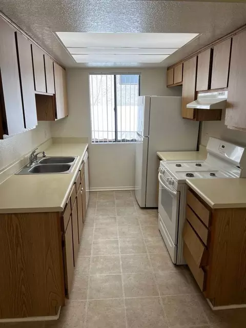 529 E Cedar Ave, Burbank, CA 91501