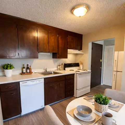 Seville West, Yakima, WA 98908