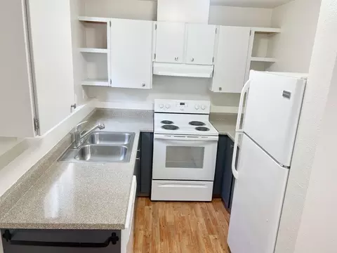 1115 NE 105th St, Salmon Creek, WA 98685