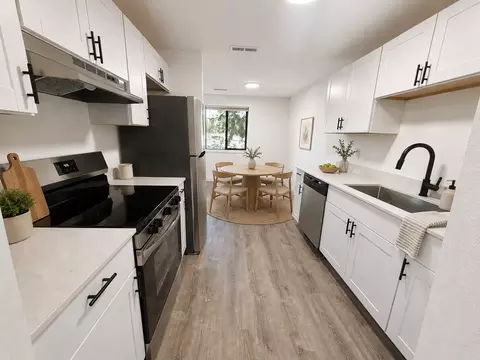 1115 NE 105th St, Salmon Creek, WA 98685