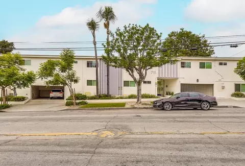715 Marlborough Ave, Inglewood, CA 90302