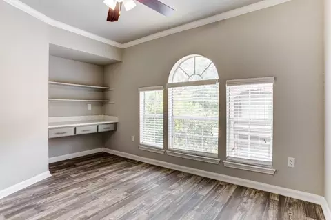 9701 Meyer Forest Dr, Houston, TX 77096 photo 16