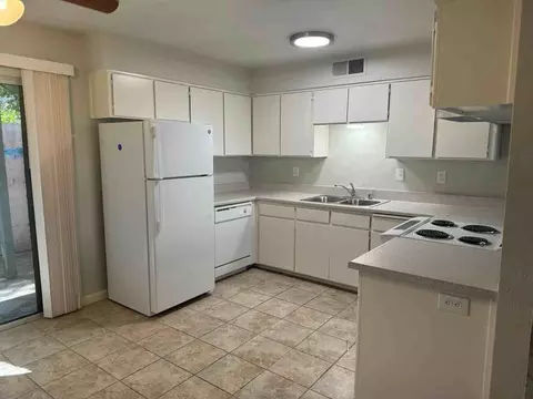 803 W 2nd Ave, Chico, CA 95926