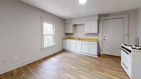 1141 Mckinley Ave, Akron, OH 44306