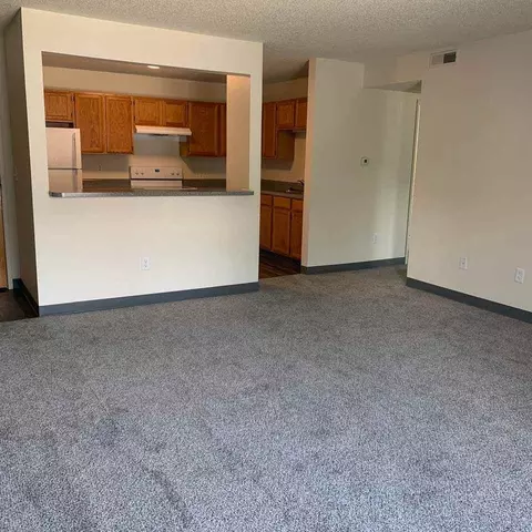 1126 25th St, Des Moines, IA 50311