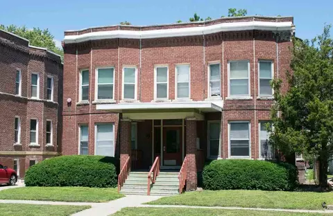 616 W Healey St, Champaign, IL 61820