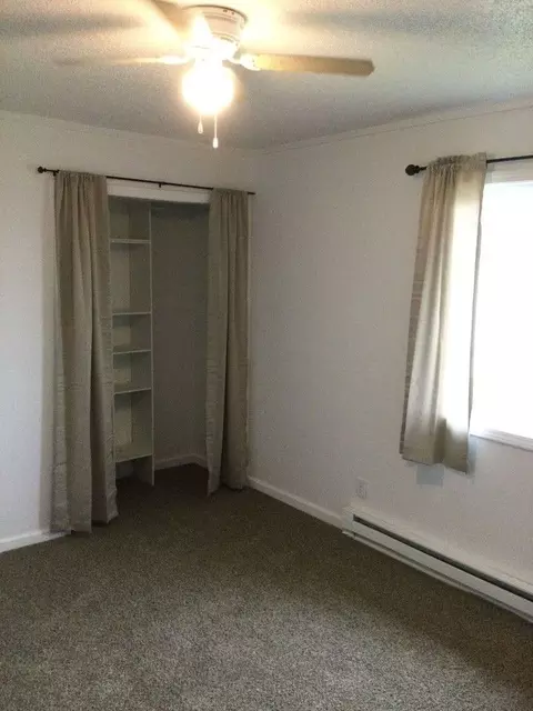 1710 Harding St, Tama, IA 52339