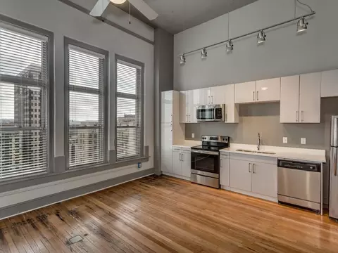 721 Broad St, Chattanooga, TN 37402 photo 2