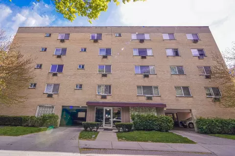 901 Ontario St, Oak Park, IL 60302