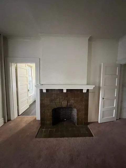 348 E 14th Ave, Columbus, OH 43201 photo 2