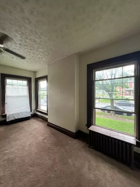 348 E 14th Ave, Columbus, OH 43201 photo 5