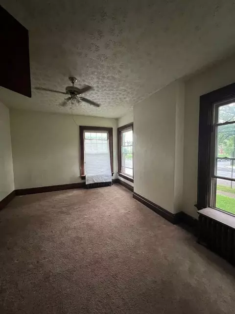 348 E 14th Ave, Columbus, OH 43201 photo 4