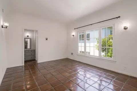 1848 N Mariposa Ave, Los Angeles, CA 90027