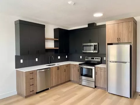 3775 SE Clay St, Portland, OR 97214